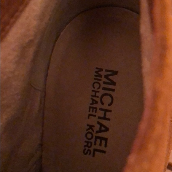 Micheal Micheal Kors shoes - Picture 5 of 8